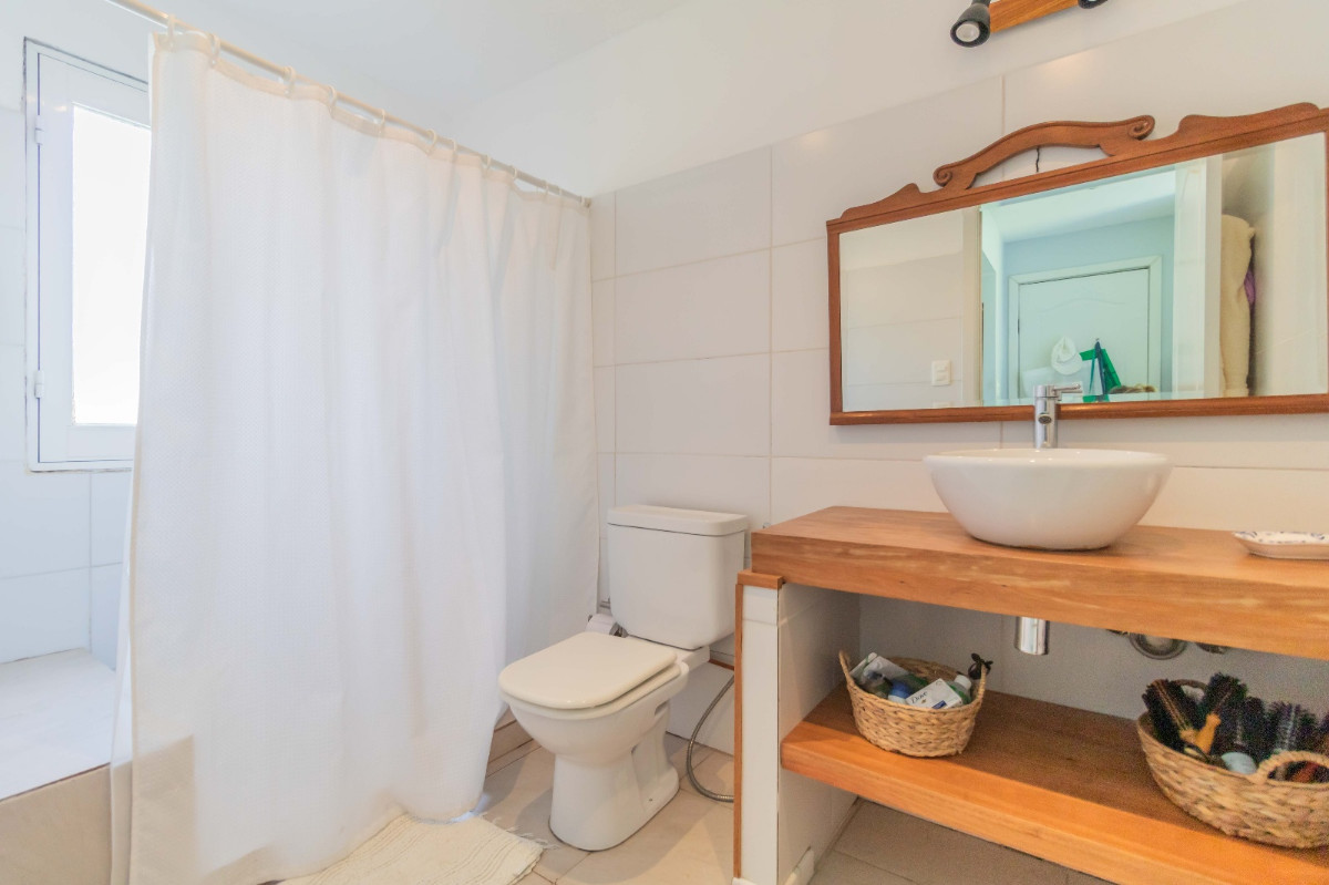 Casa ID.56078 - Casa en venta de 3 dormitorios c/ cochera en Barrio Colinas de Carrasco