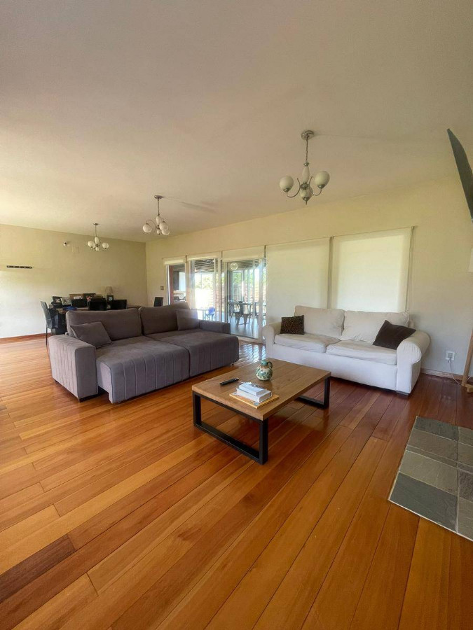 Casa ID.57507 - Venta Casa 3 dormitorios con Renta en Altos de la Tahona