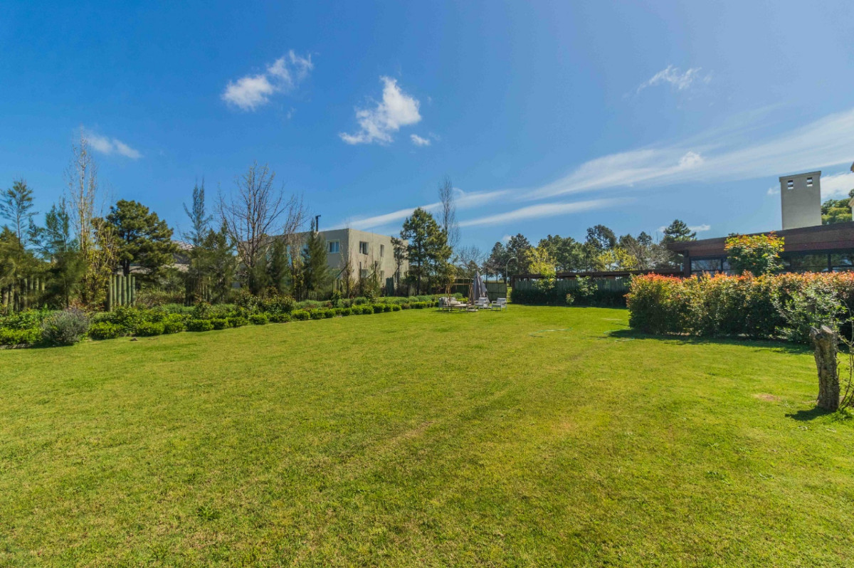 Casa ID.57519 - Casa en venta de 3 dormitorios c/ cochera en Carmel