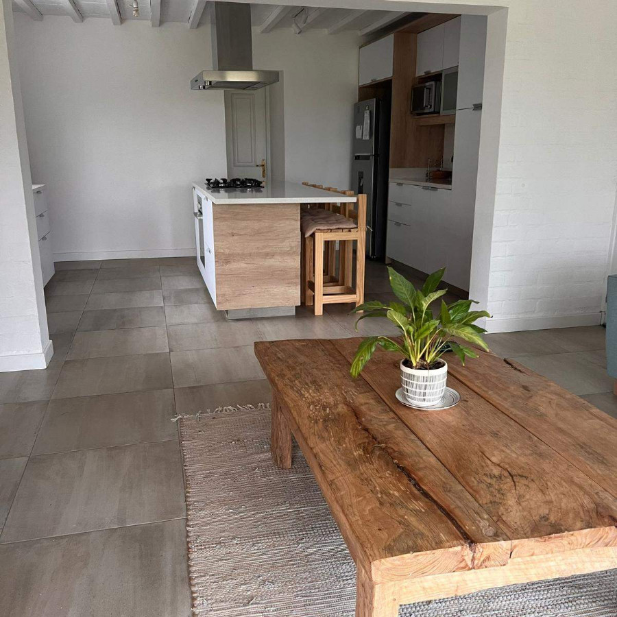 Casa ID.57530 - Casa en venta de 4 dormitorios c/ cochera en La Tahona