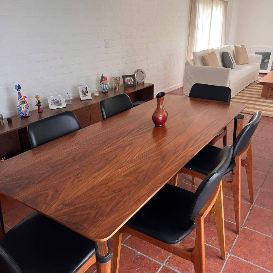 Casa ID.57530 - Casa en venta de 4 dormitorios c/ cochera en La Tahona