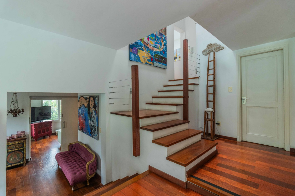 Casa ID.59892 - Casa en alquiler de 5 dormitorios c/ cochera en Carrasco