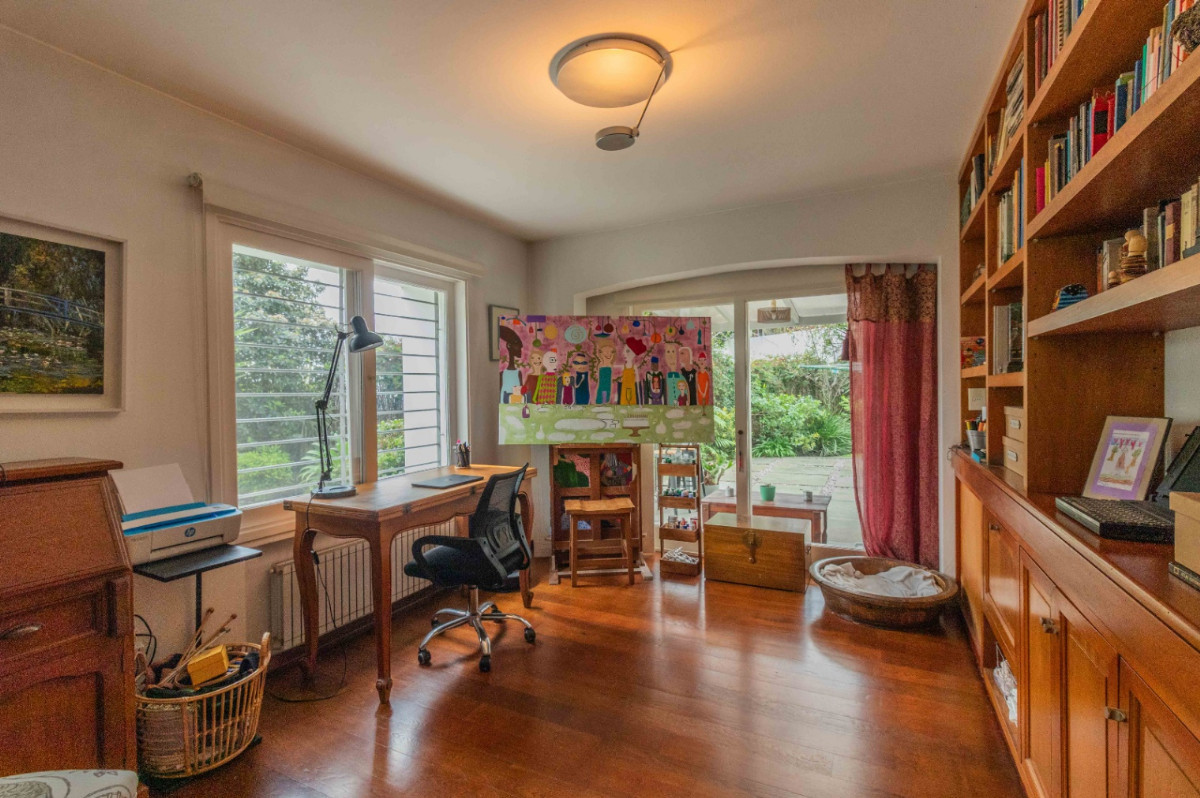 Casa ID.59896 - Casa en venta de 5 dormitorios c/ cochera en Carrasco