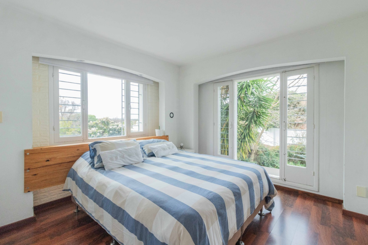 Casa ID.59896 - Casa en venta de 5 dormitorios c/ cochera en Carrasco