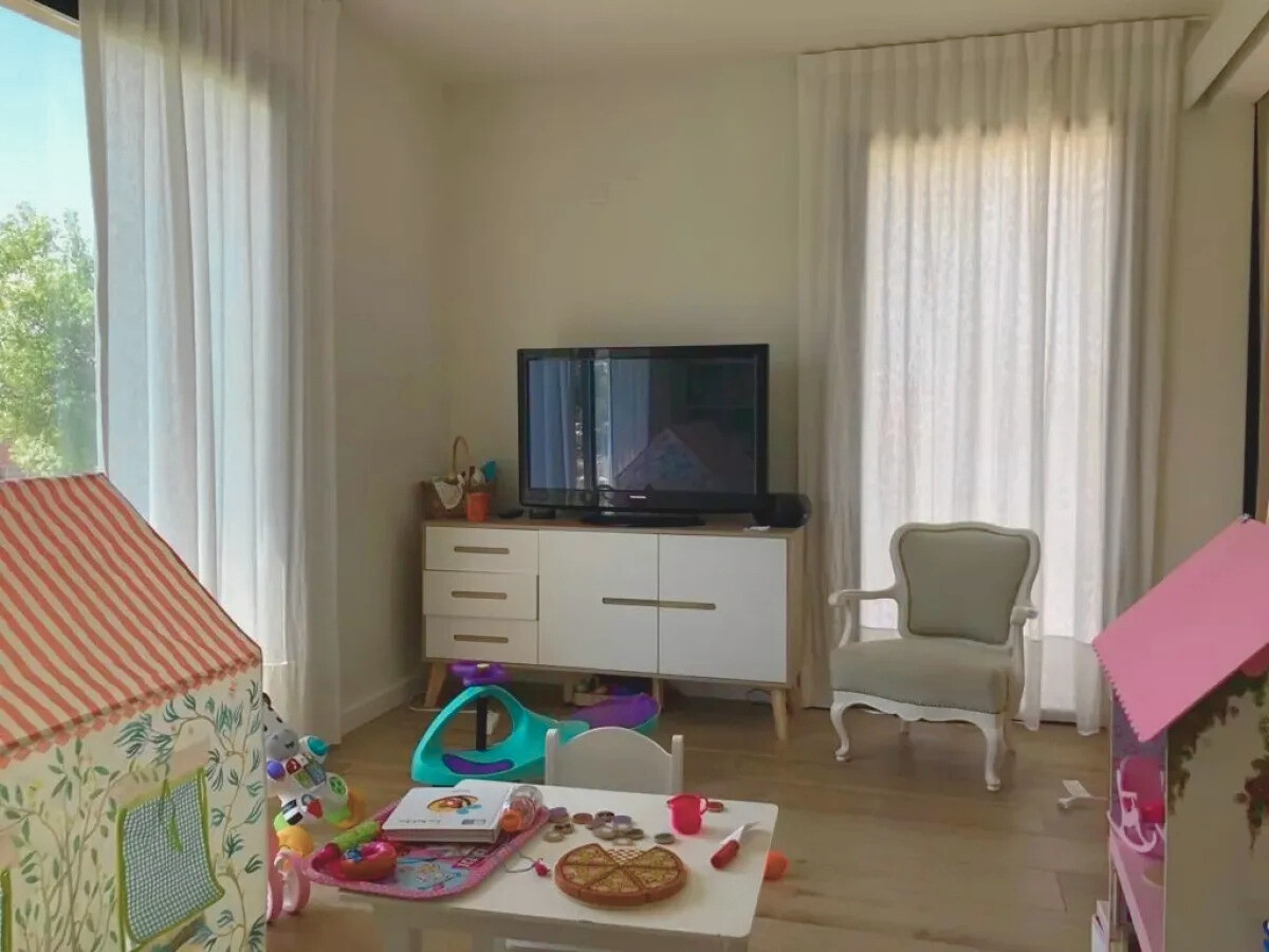 Casa ID.60793 - Casa en alquiler de 4 dormitorios en Colinas De Carrasco