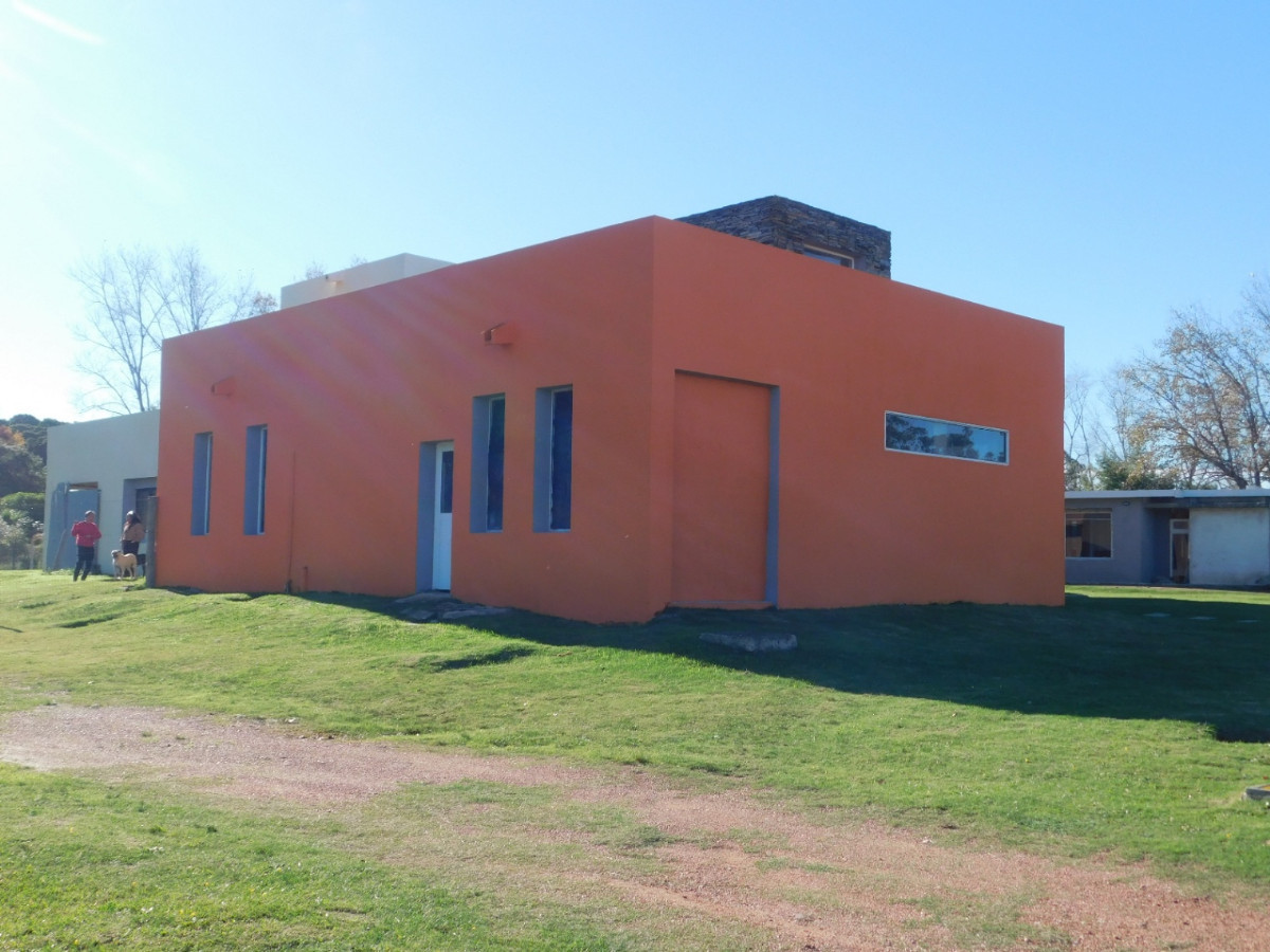 Casa ID.61844 - Casa en venta de 4 dormitorios c/ cochera en P. Ballena