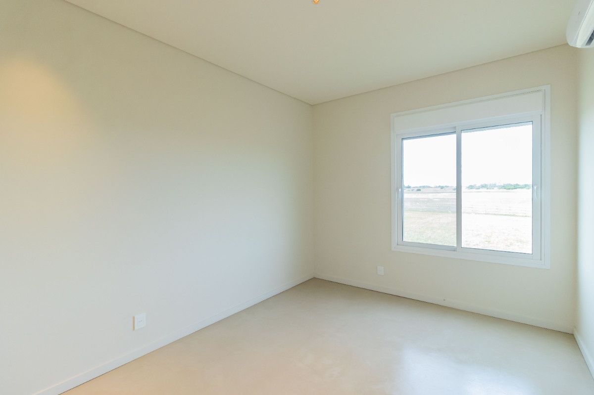 Casa ID.62979 - Casa en venta de 3 dormitorios c/ cochera en Cavas de la Tahona