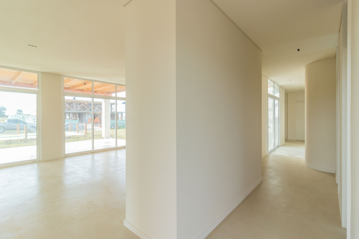 Casa ID.62979 - Casa en venta de 3 dormitorios c/ cochera en Cavas de la Tahona