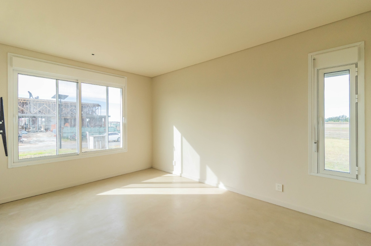 Casa ID.62979 - Casa en venta de 3 dormitorios c/ cochera en Cavas de la Tahona