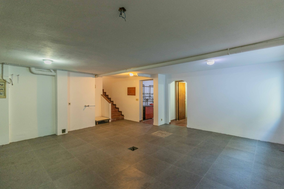 Casa ID.70938 - Casa en Venta 3 dormitorios, playrooom y servicio c/ cochera en La Tahona