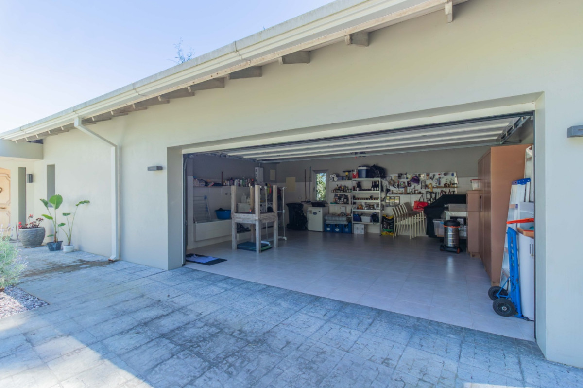 Casa ID.71568 - Casa en venta c/ cochera en Solis