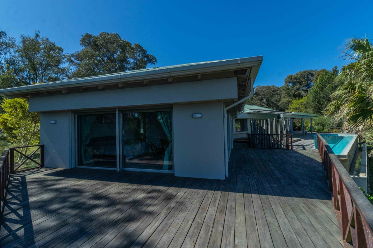 Casa ID.71568 - Casa en venta c/ cochera en Solis