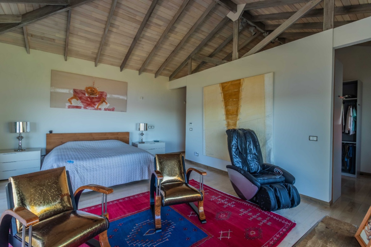 Casa ID.71568 - Casa en venta c/ cochera en Solis