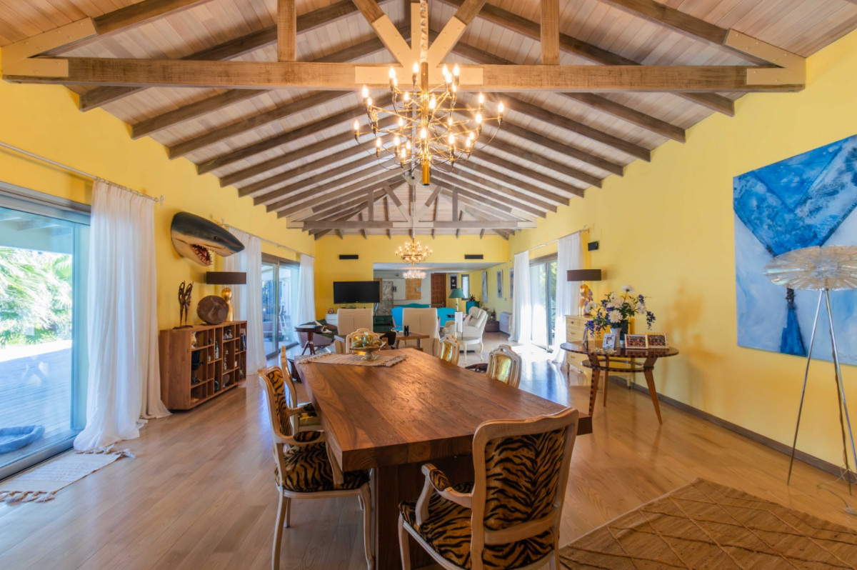 Casa ID.71568 - Casa en venta c/ cochera en Solis