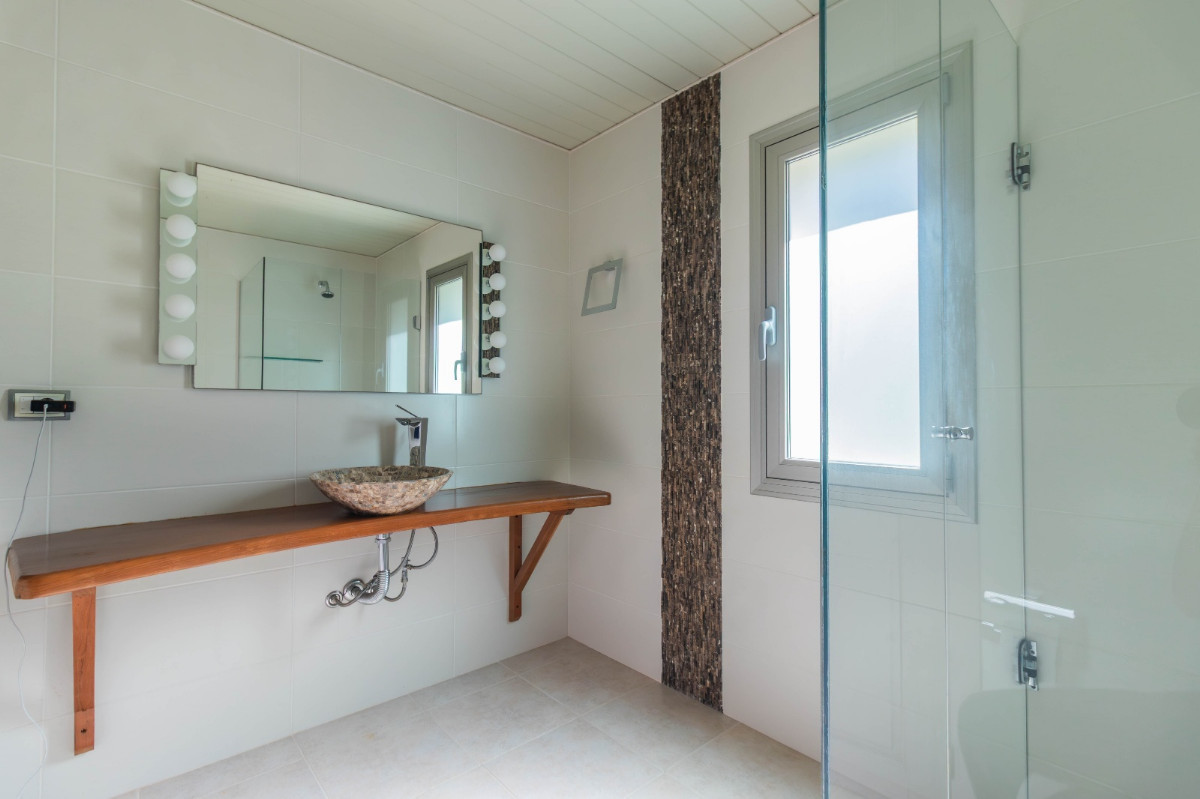 Casa ID.71568 - Casa en venta c/ cochera en Solis