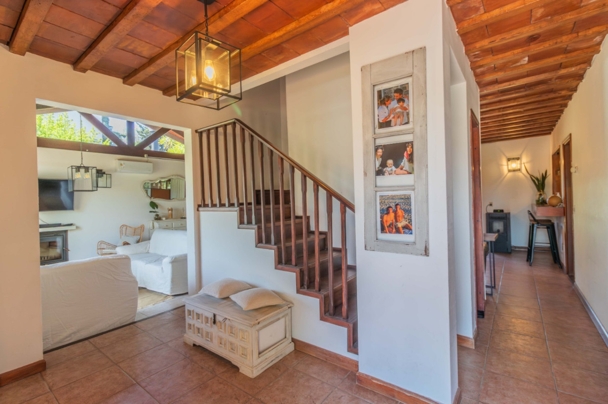 Casa ID.72215 - Casa en venta c/ cochera en Lomas de la Tahona