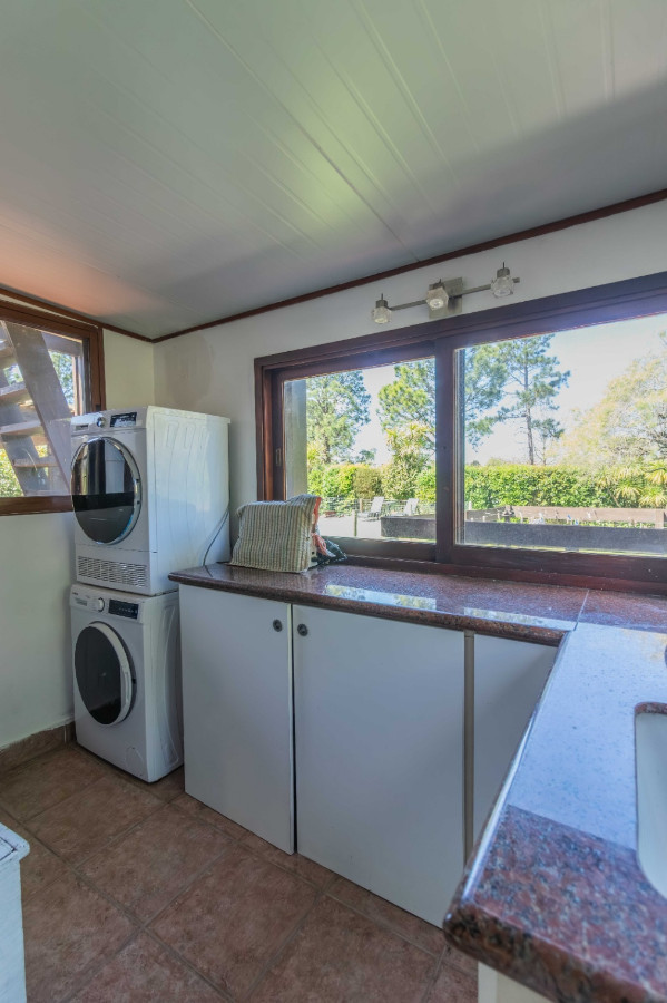 Casa ID.72215 - Casa en venta c/ cochera en Lomas de la Tahona