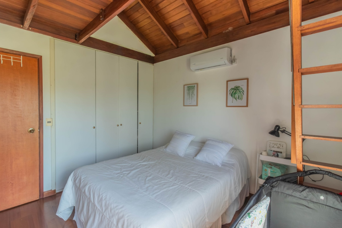 Casa ID.72215 - Casa en venta c/ cochera en Lomas de la Tahona