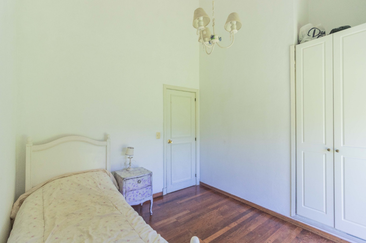 Casa ID.73821 - Casa en venta c/ cochera en Lomas de la Tahona