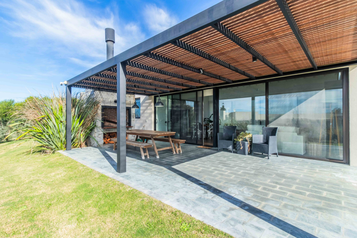 Casa ID.85492 - Casa en alquiler 3 dormitorios