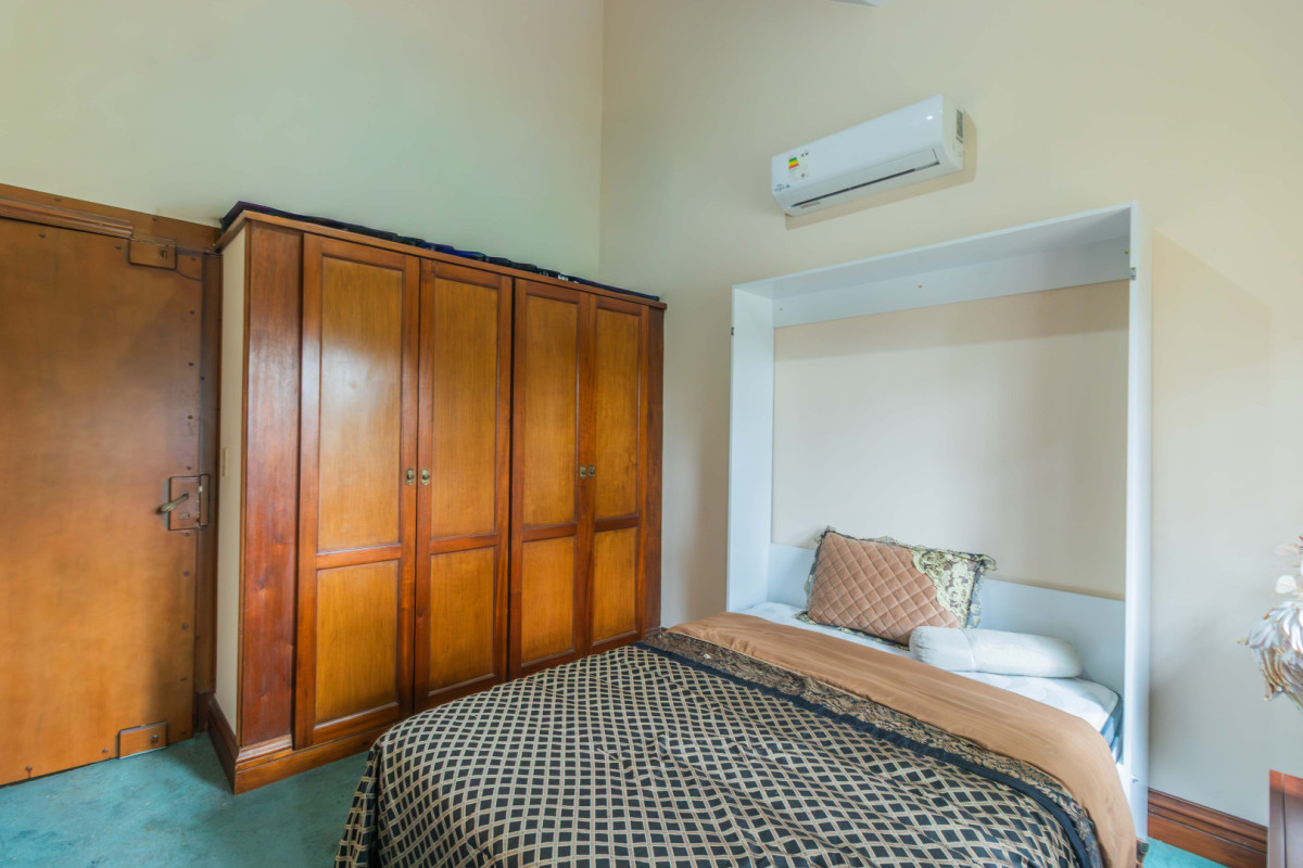 Casa ID.85525 - Casa Padron Unico 3 Dormitorios + Servicio con piscina en Carrasco