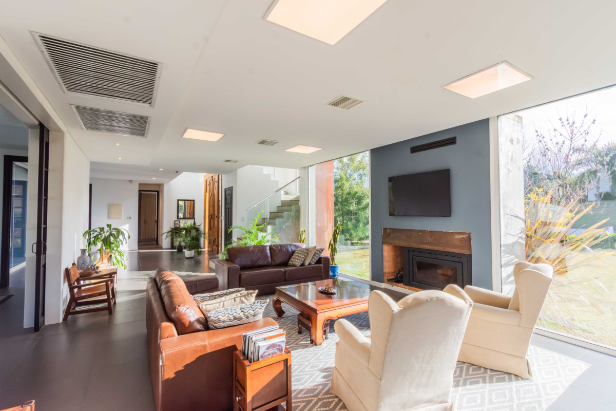 Casa ID.85480 - Casa 4 Dormitorios En Venta Barrio Privado Carmel