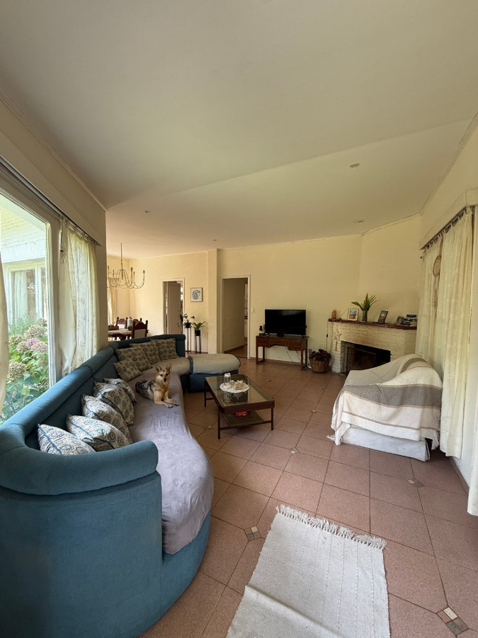 Casa ID.81296 - Casa en venta 3 dorm, 2 baños + Apto de Huespedes, en Cantegril, Punta del Este.