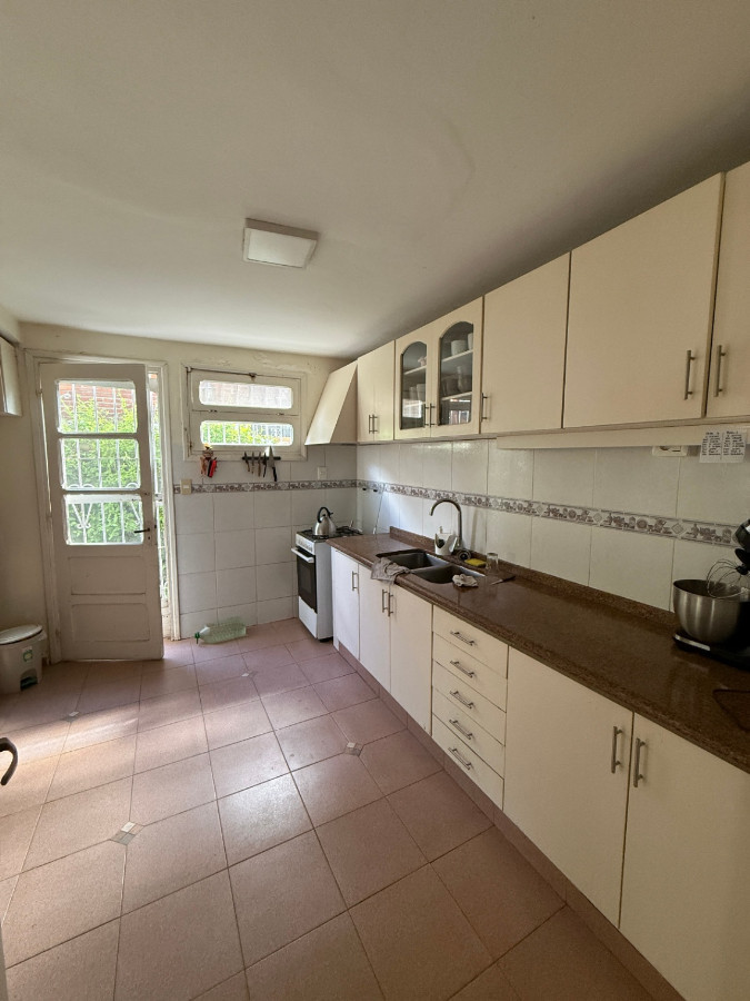 Casa ID.81296 - Casa en venta 3 dorm, 2 baños + Apto de Huespedes, en Cantegril, Punta del Este.