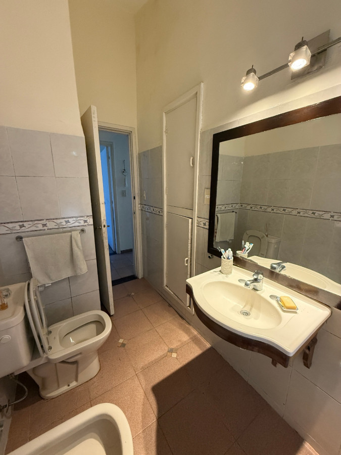 Casa ID.81296 - Casa en venta 3 dorm, 2 baños + Apto de Huespedes, en Cantegril, Punta del Este.