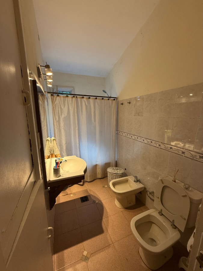 Casa ID.81296 - Casa en venta 3 dorm, 2 baños + Apto de Huespedes, en Cantegril, Punta del Este.