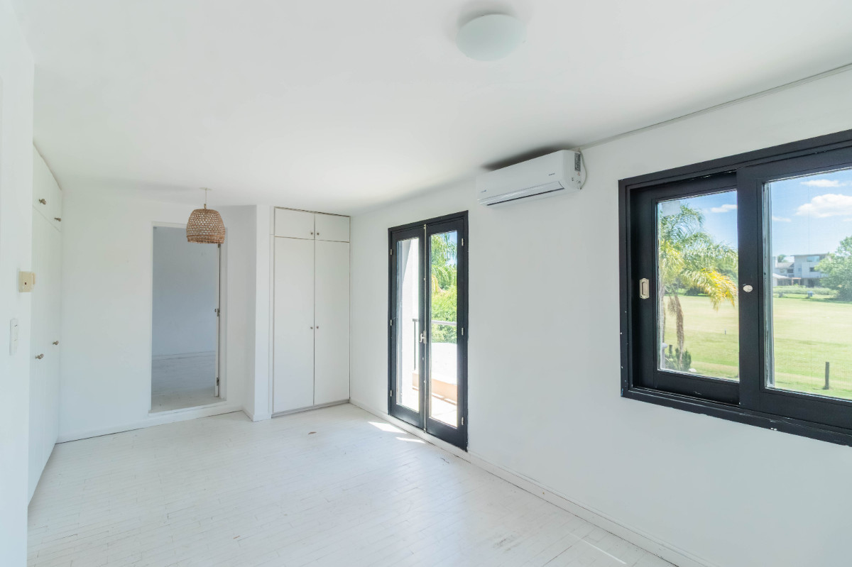 Casa ID.82450 - Casa en venta c/ cochera en La Tahona