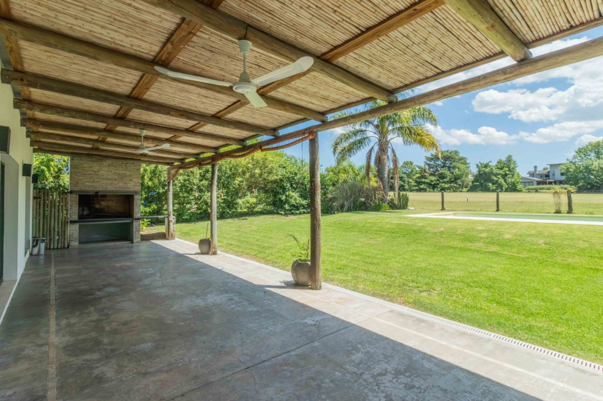 Casa ID.82450 - Casa en venta c/ cochera en La Tahona