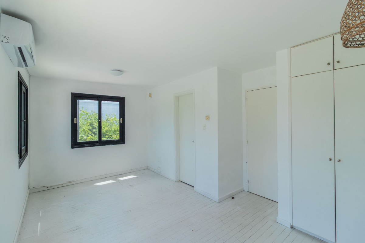 Casa ID.82450 - Casa en venta c/ cochera en La Tahona