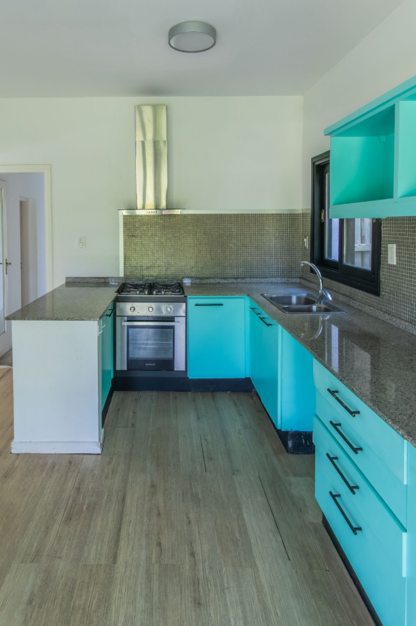 Casa ID.82450 - Casa en venta c/ cochera en La Tahona