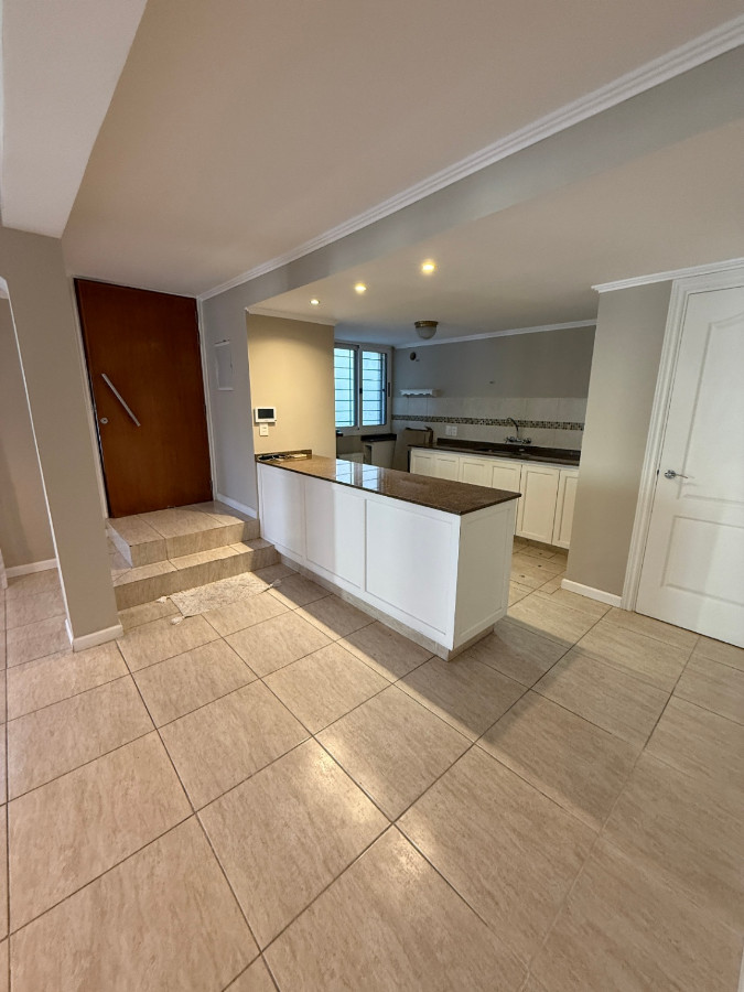 Casa ID.83194 - Casa en alquiler 2 dorm, 2 baños, cochera, en el Prado.