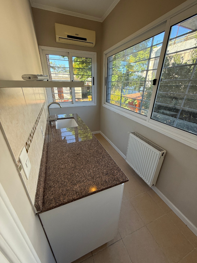 Casa ID.83194 - Casa en alquiler 2 dorm, 2 baños, cochera, en el Prado.