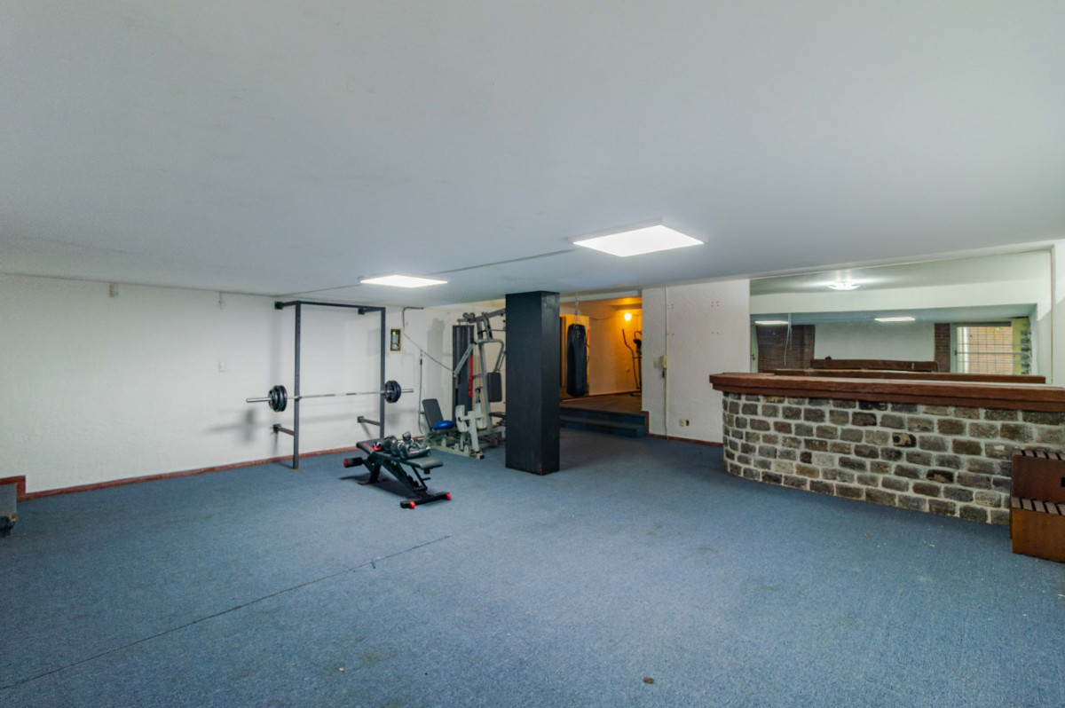 Casa ID.83703 - Casa en venta, sobre Almirante Harwood barrio Carrasco Sur