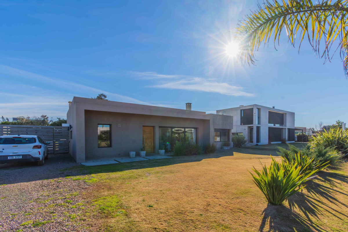 Casa ID.85429 - Casa en venta 3 dormitorios en Colinas de Carrasco