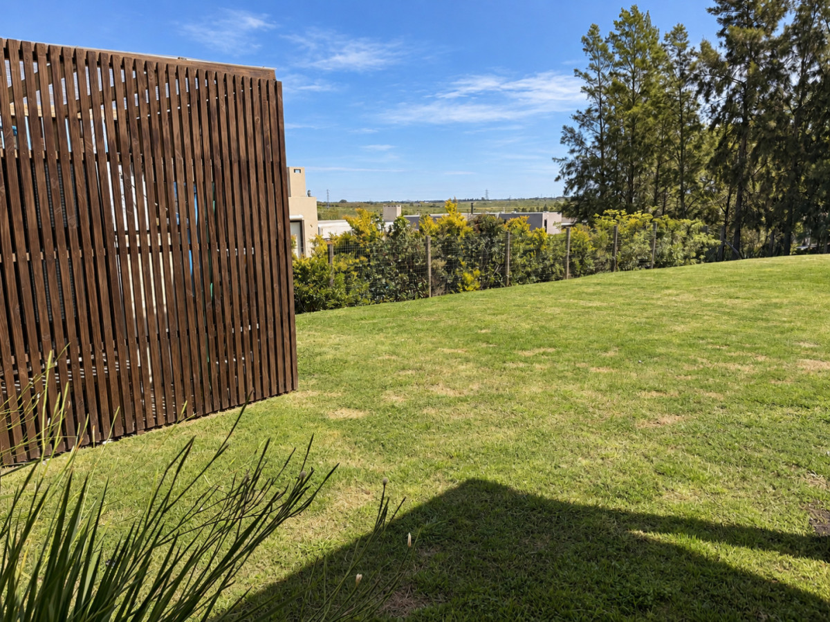 Casa ID.85426 - Casa en Venta 2 dormitorios Barrio Privado Colinas de Carrasco