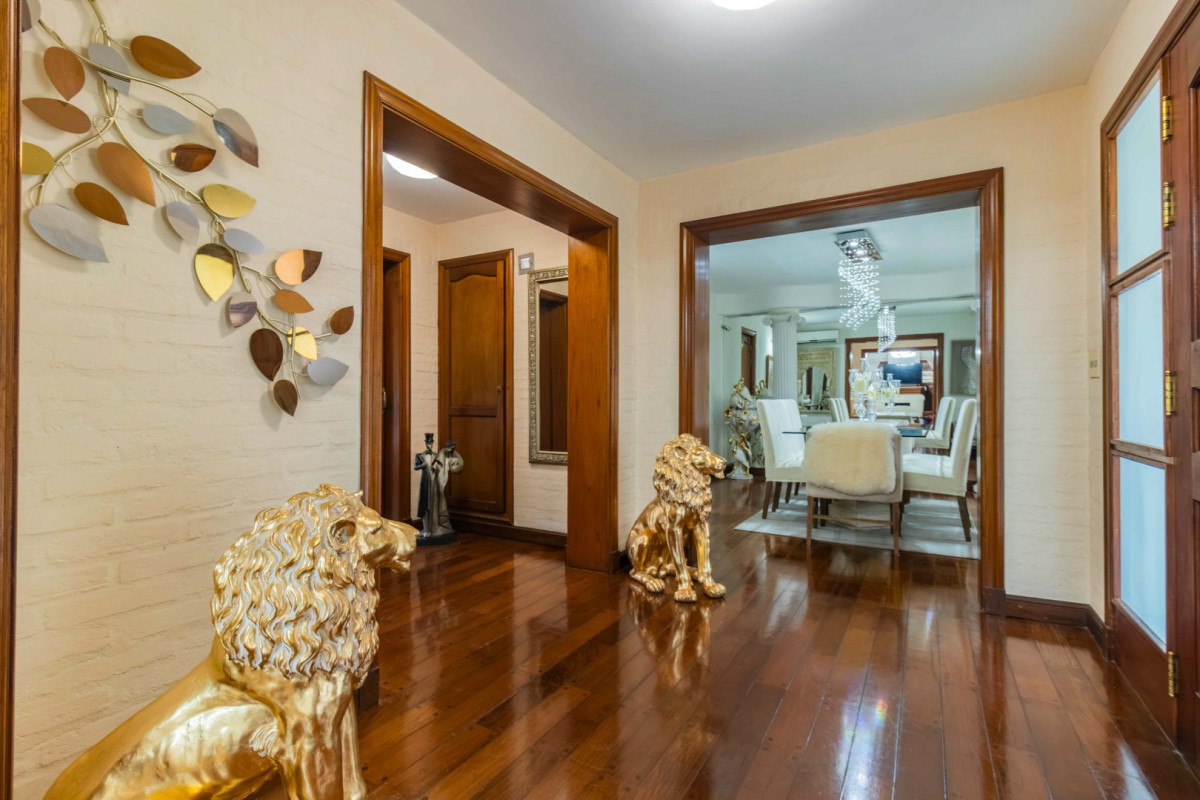 Casa ID.85525 - Casa Padron Unico 3 Dormitorios + Servicio con piscina en Carrasco