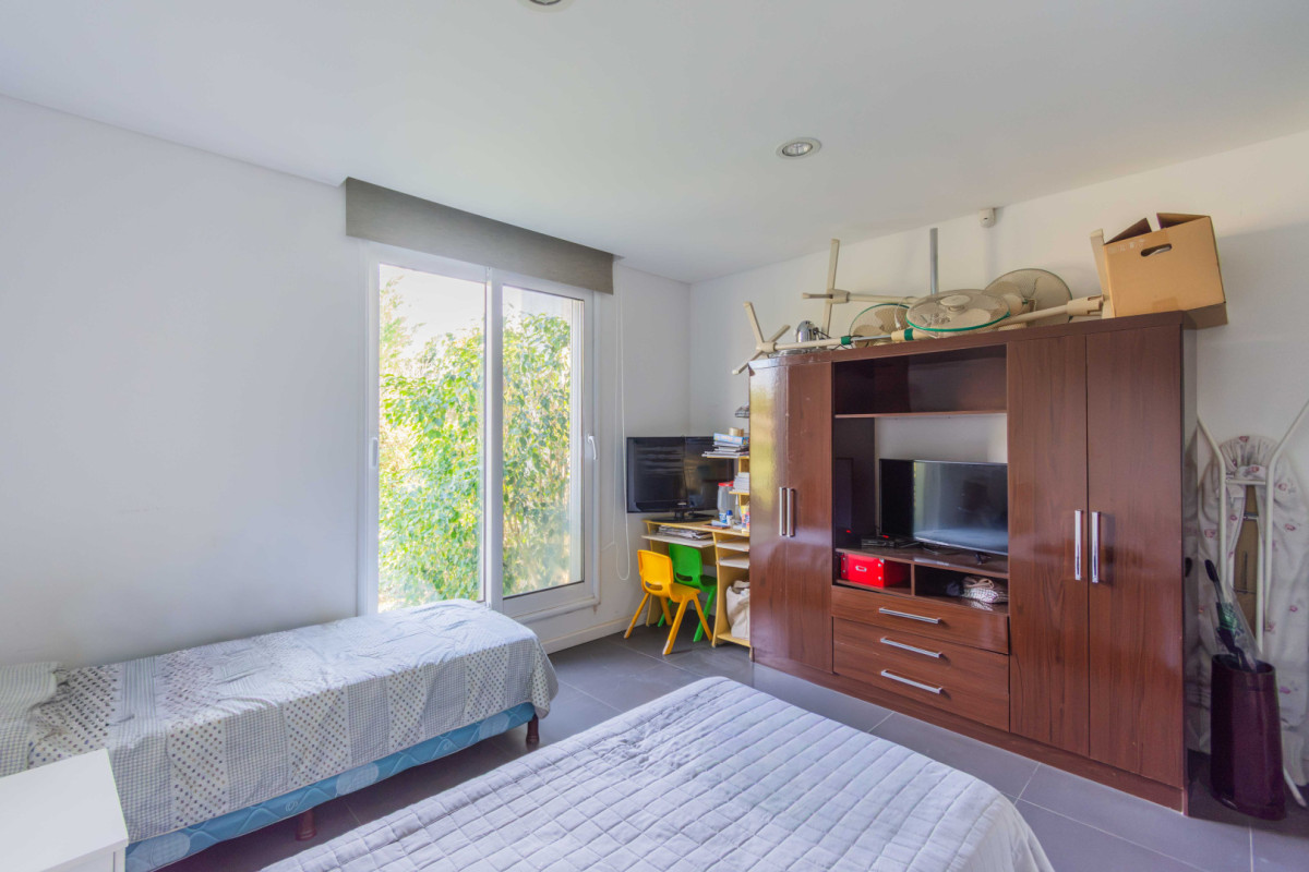 Casa ID.85480 - Casa 4 Dormitorios En Venta Barrio Privado Carmel