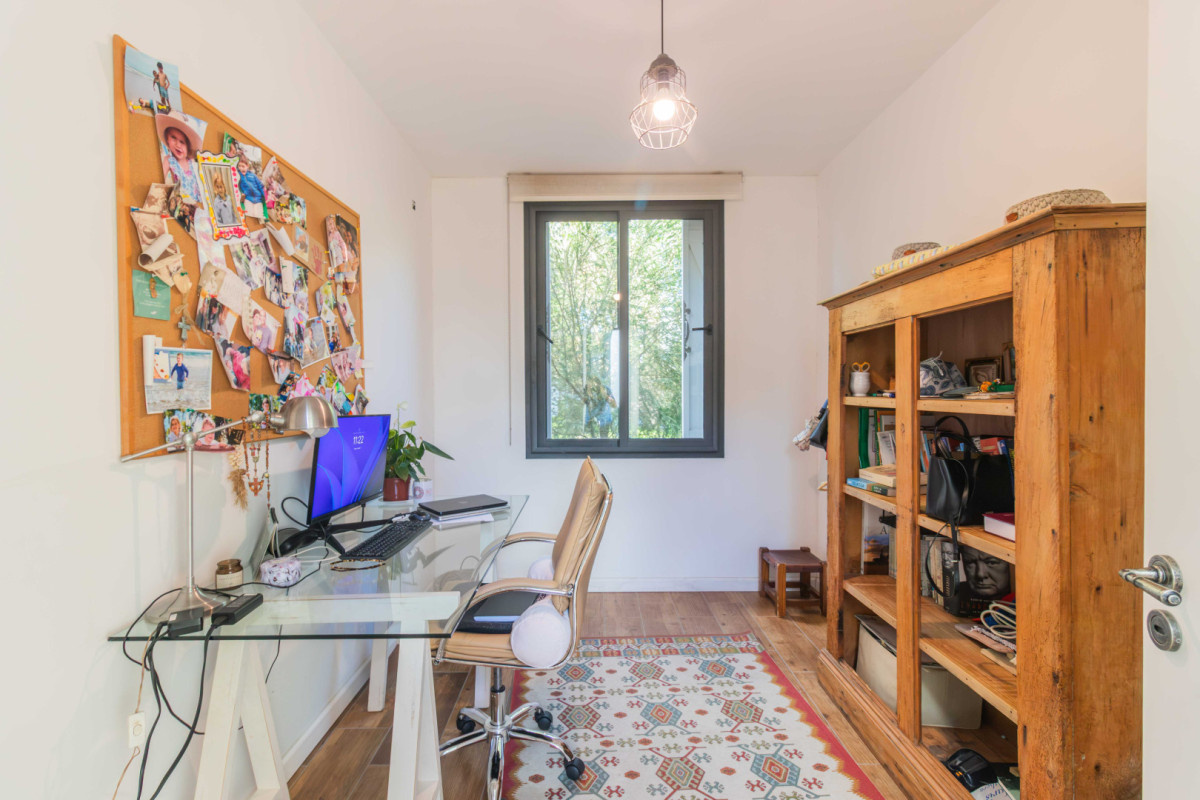 Casa ID.85520 - Venta espectacular casa en Mirador de la Tahona con jardín con piscina y galería con parrillero