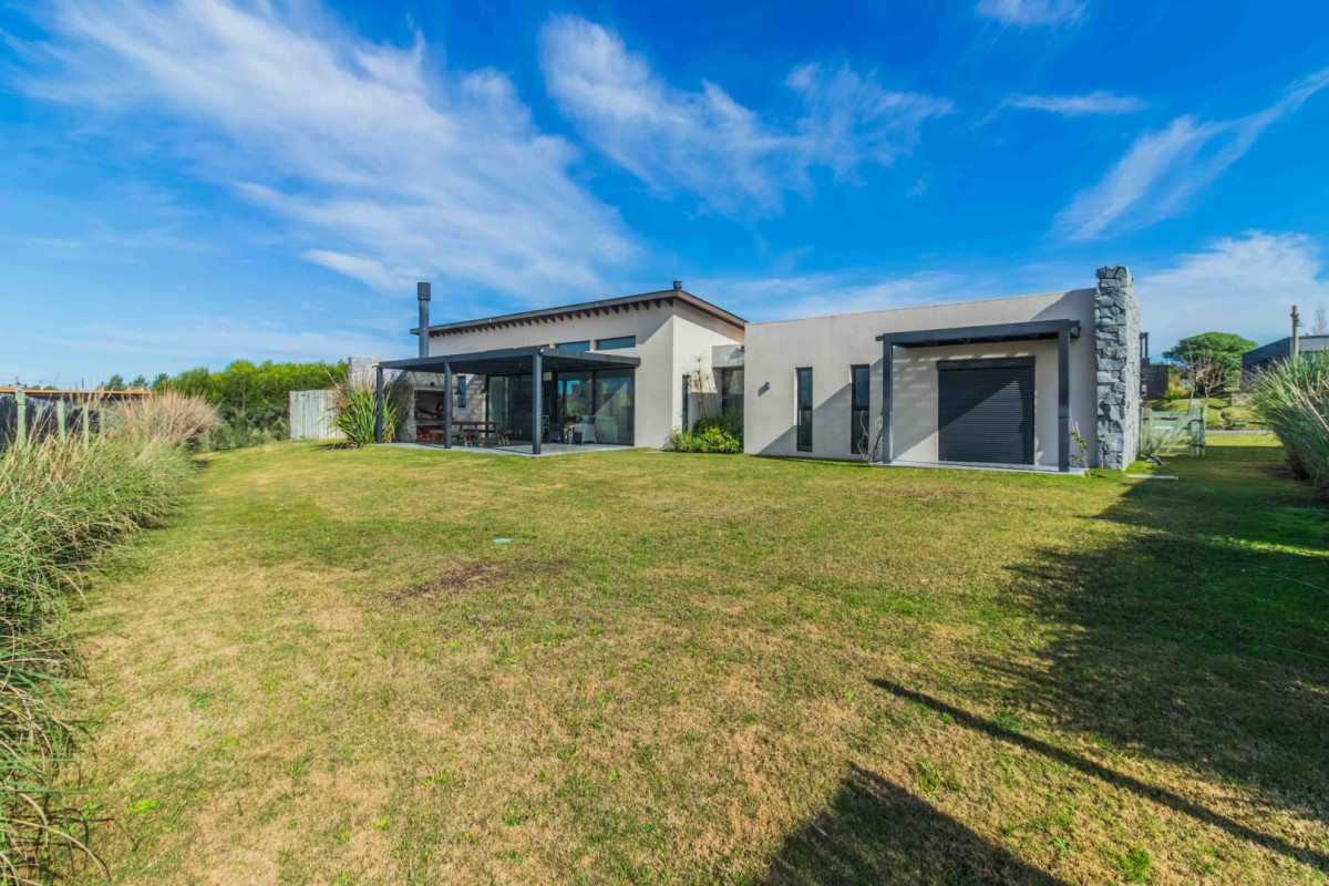 Casa ID.85492 - Casa en alquiler 3 dormitorios