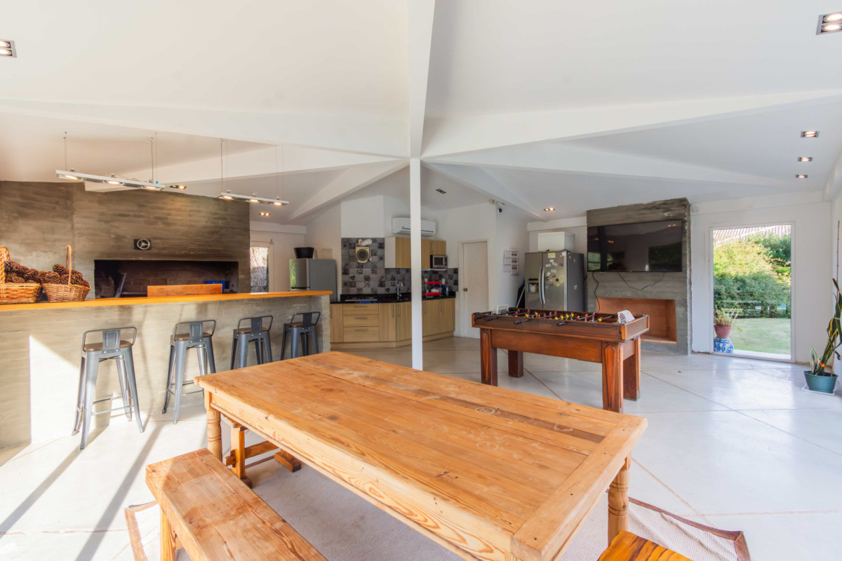 Casa ID.85480 - Casa 4 Dormitorios En Venta Barrio Privado Carmel