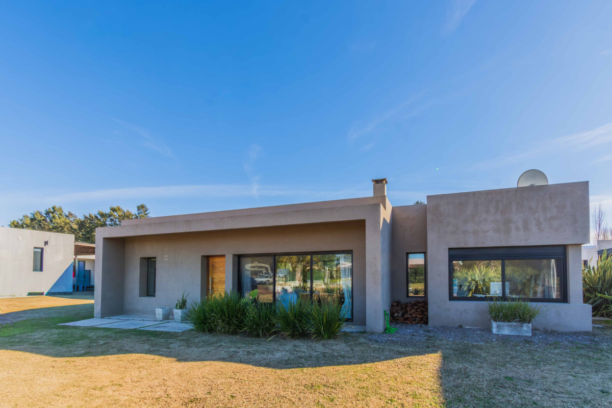 Casa ID.85429 - Casa en venta 3 dormitorios en Colinas de Carrasco