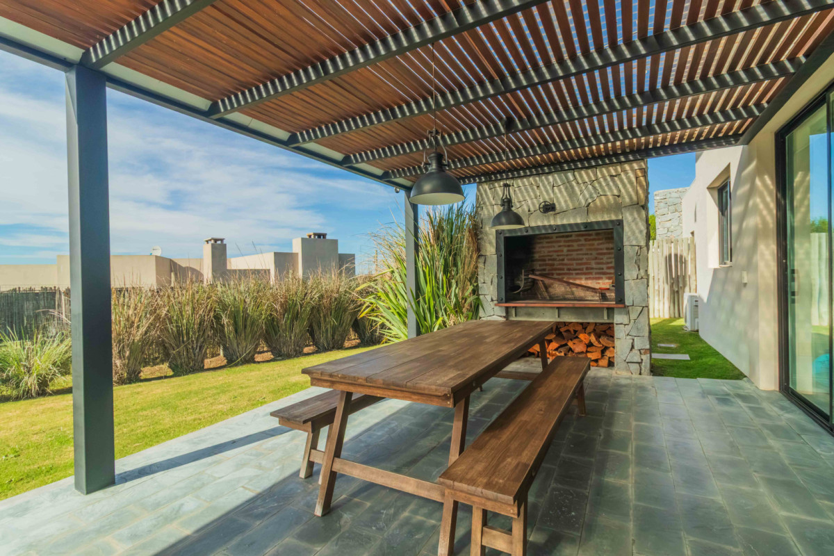 Casa ID.85492 - Casa en alquiler 3 dormitorios