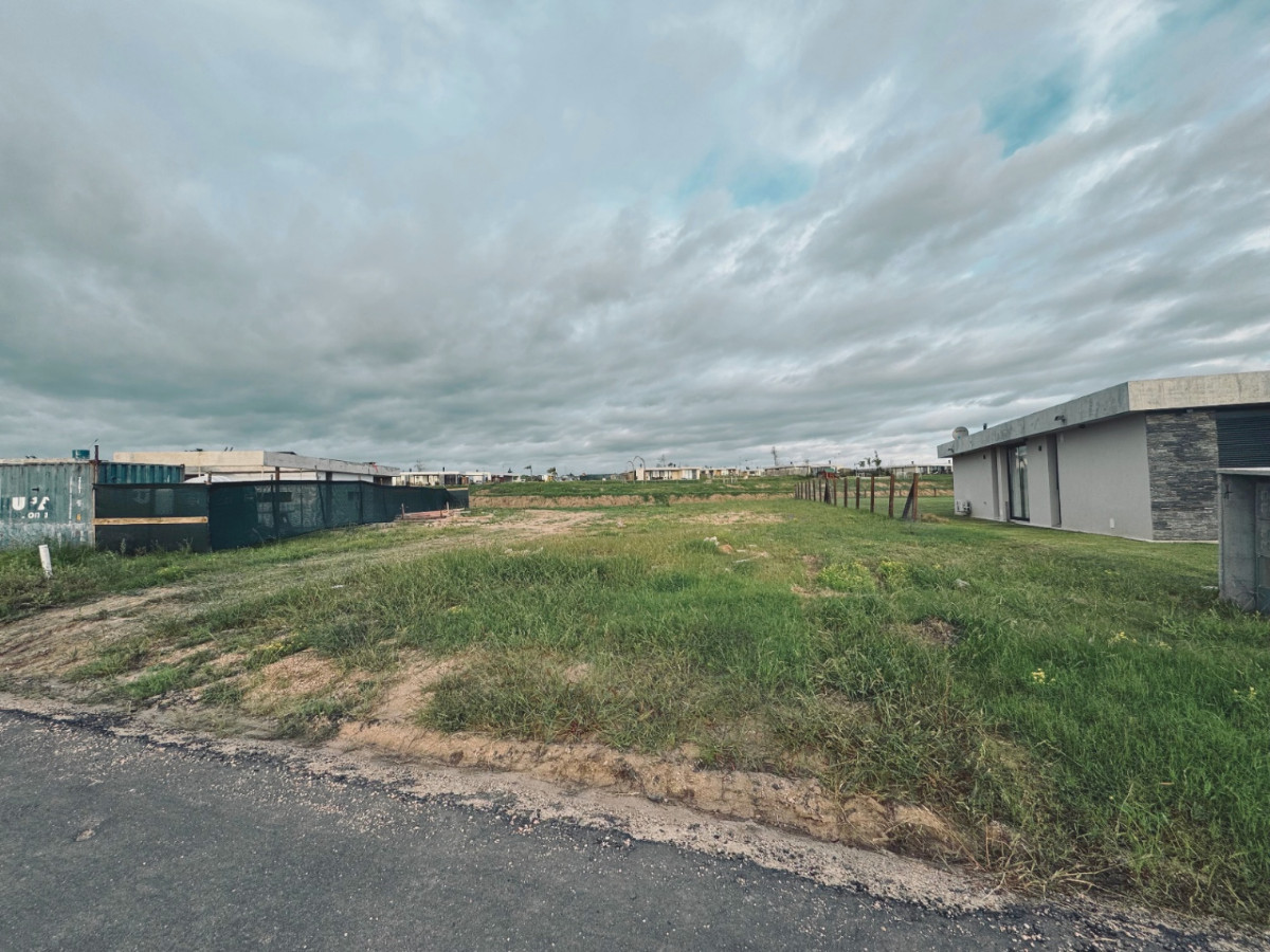 Terreno ID.57485 - Terreno en venta en Barrio La Juana sobre el lago