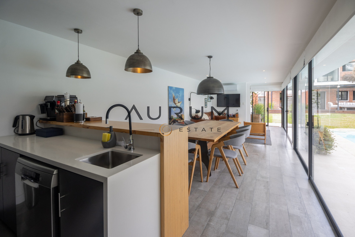 Casa ID.1 - EXCELENTE PROPIEDAD EN VENTA