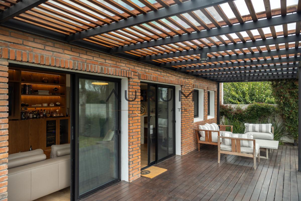 Casa ID.1 - EXCELENTE PROPIEDAD EN VENTA