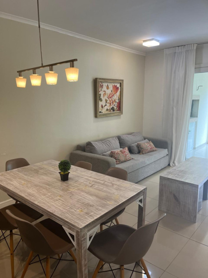 Apartamento Un Dormitorio Planta Baja Central vista al lago en Green Park II Complejo Solanas en Venta
